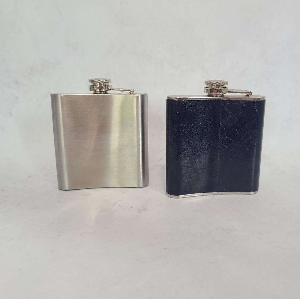 Flasks - Set Of Two - Picture 2 of 5